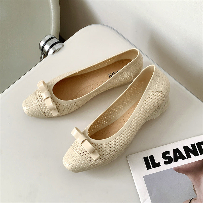 Womens Hollowed-Out Flat Sandals For Beach And Outdoor Wear Suitable For All Seasons