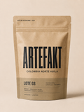Artefakt Lote 03 Equilibrio — Colombia Norte Huila Santa Mónica, packaging caqui oliva 250g, Castillo Colombia lavado