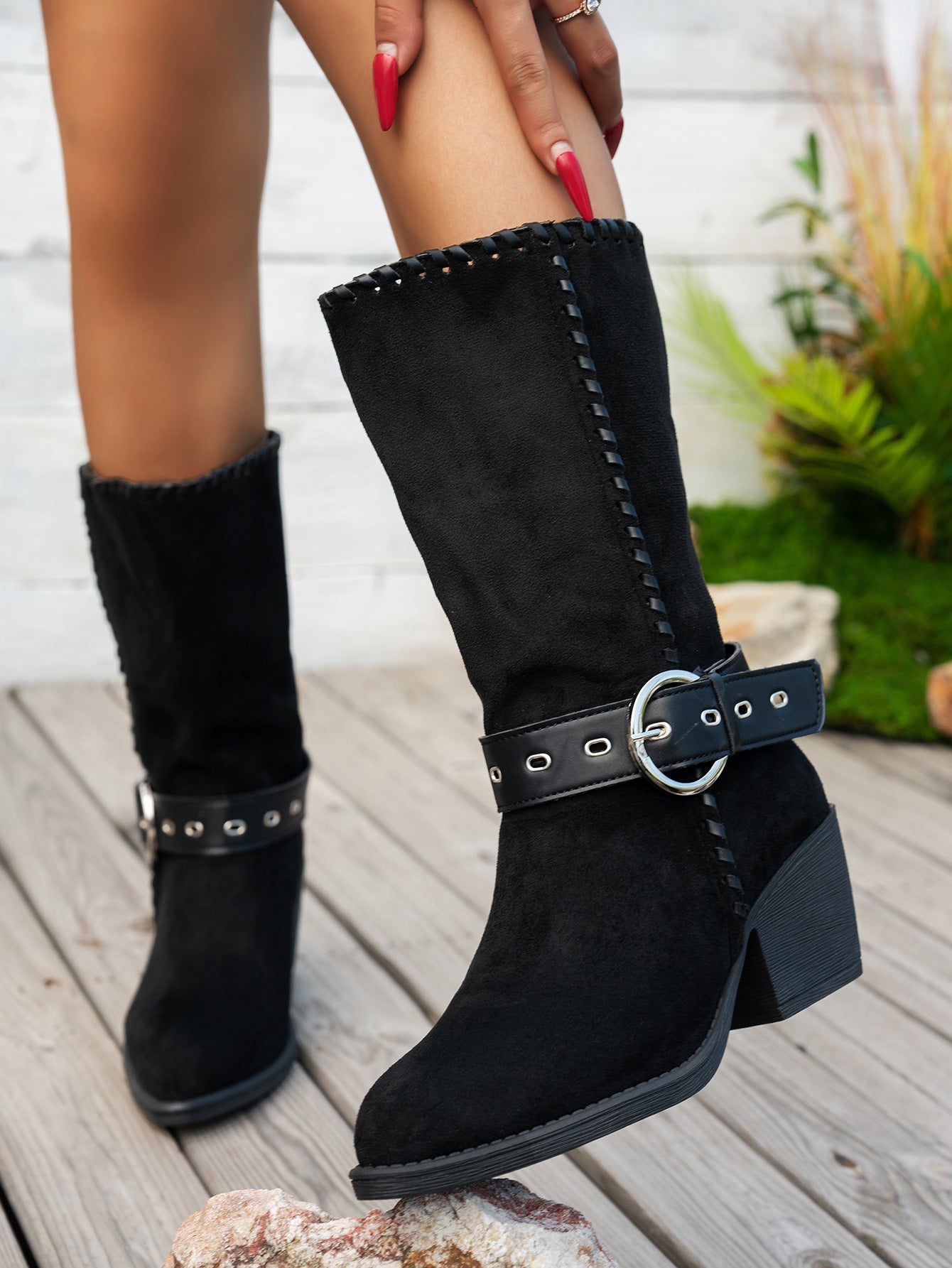 Pointed-toe Mid-calf Fashion Boots With A Belt Buckle