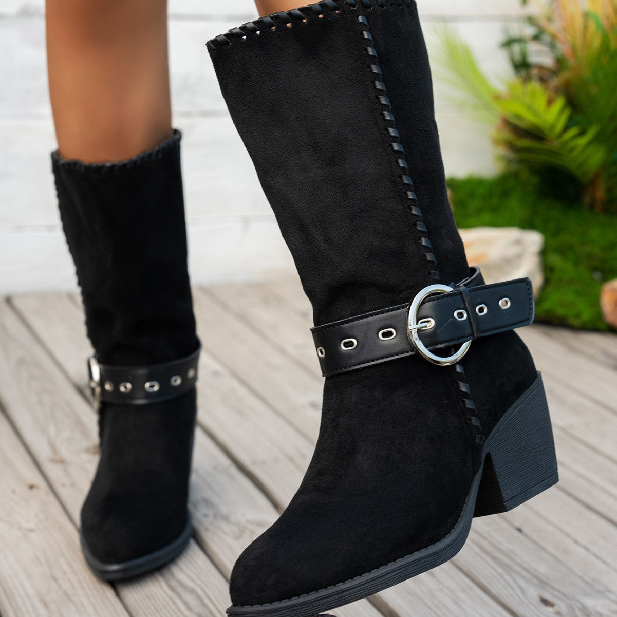 Pointed-toe Mid-calf Fashion Boots With A Belt Buckle