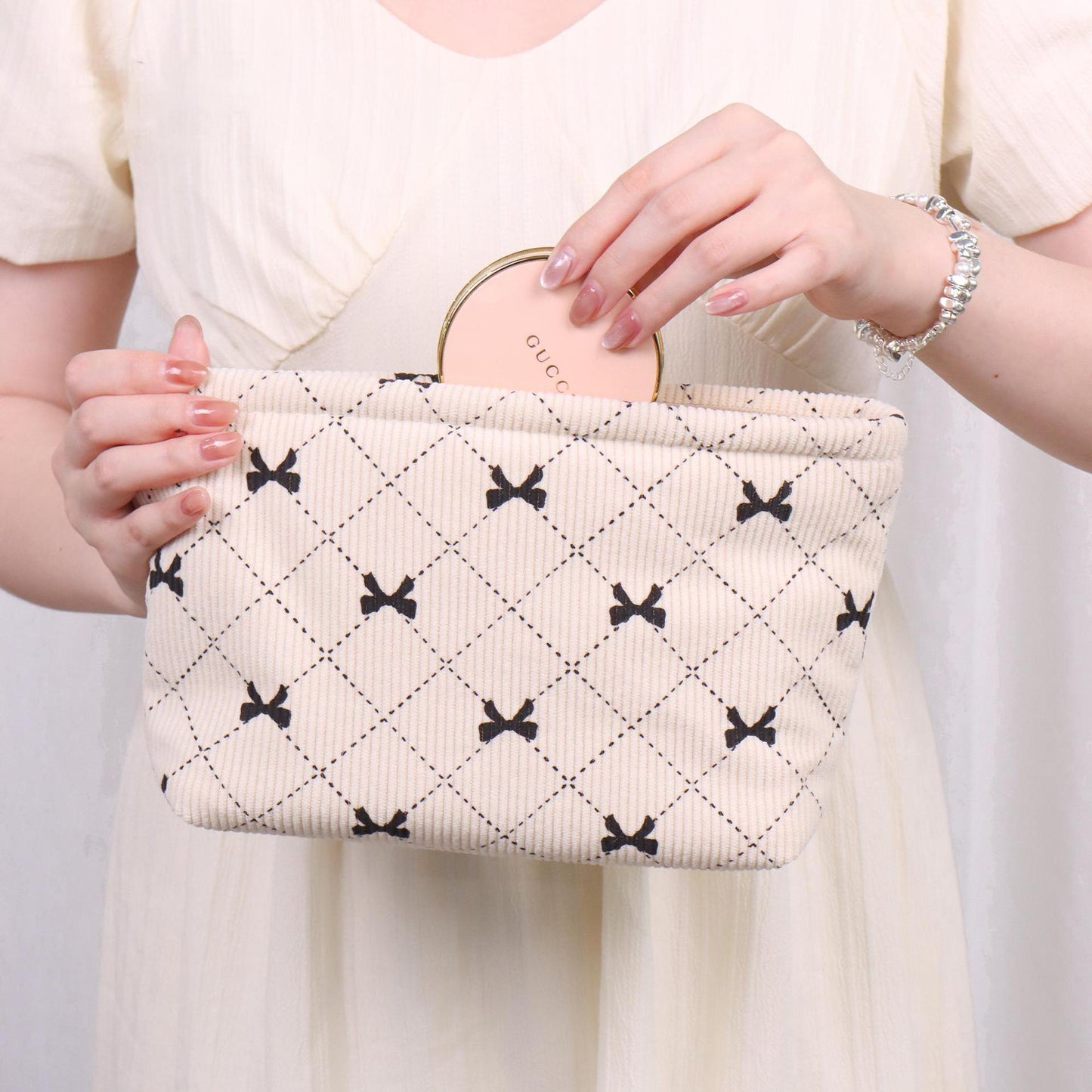 New Corduroy Bow-knot Home Fashion Large-capacity Makeup Bag